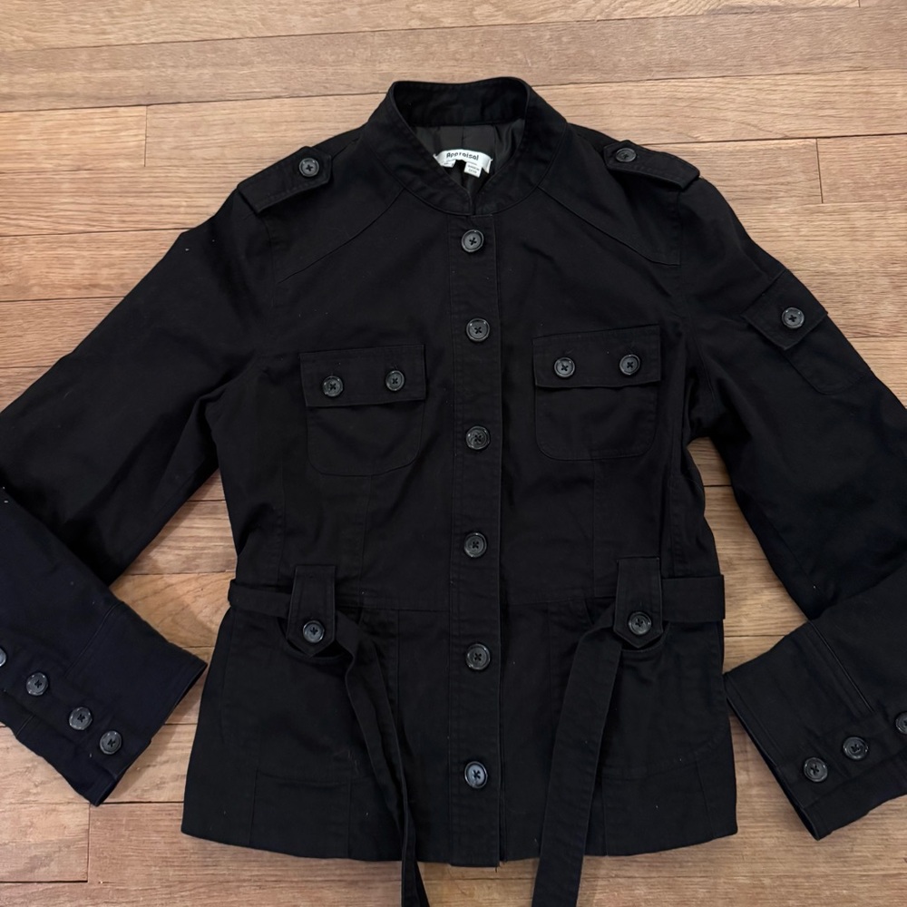 Appraisal girls belted button front utility jacket size 8
 b48